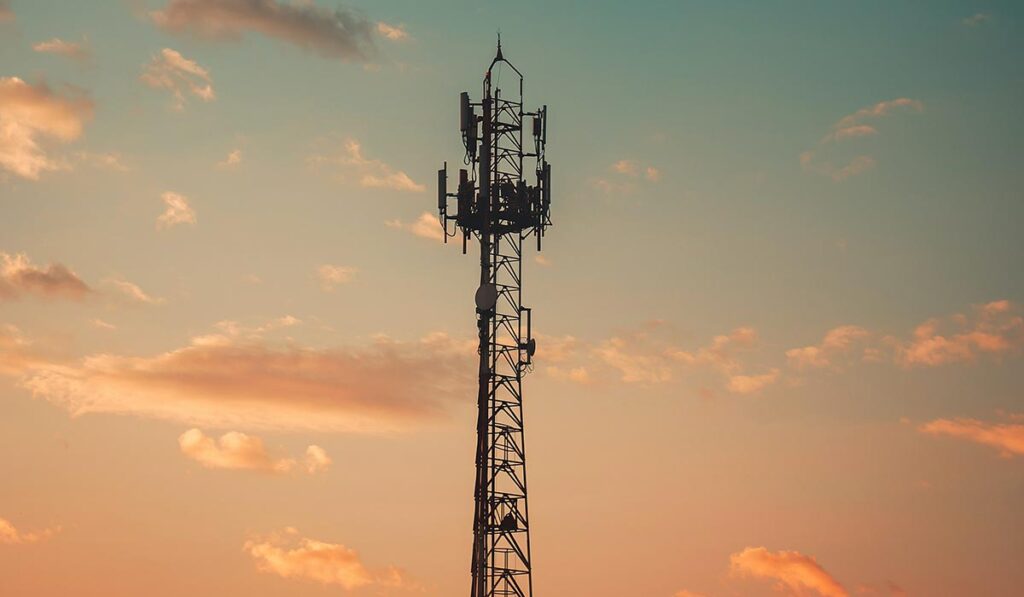 ustavite-globalno-uvajanje-5G-omrezij